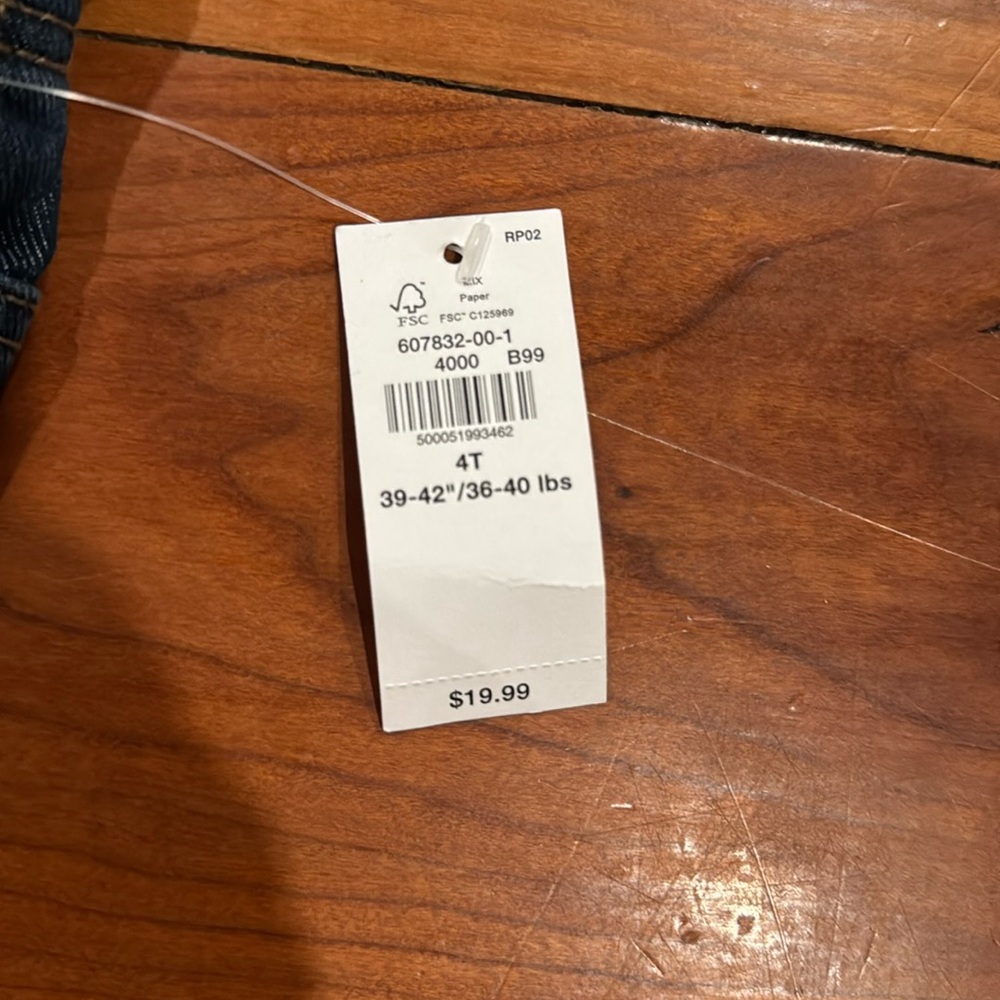 Old navy 4T jeans - Picture 3 of 3